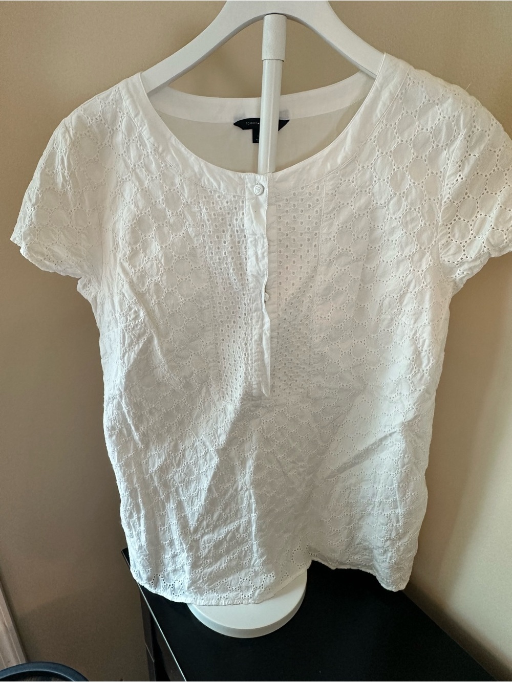 Tommy Hilfiger White Eyelet Cap Sleeve Top Sz L